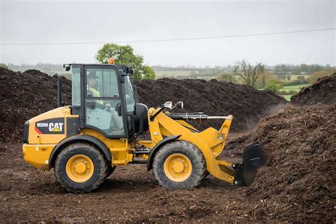 Caterpillar Launches 906m 907m 908m Compact Wheel Loaders In Highly