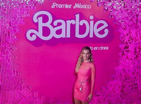 Recopila Barbie The World Tour Atuendos Que Us Margot Robbie