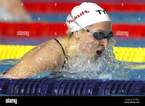 Usas Ariana Kukors Competes On Womens 400 Meters Individual Medley