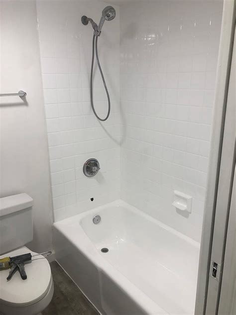 Please consider a minute to appear over my so skilled refinishers have been wanting to train customers that we no more merely painted bathtubs. Bathtub Refinishing & Resurfacing (Reglazing) - Hawaii