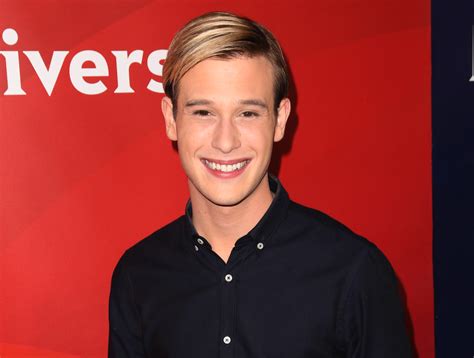 5 Most Incredible Moments From Hollywood Medium With Tyler Henry So Far Young Hollywood