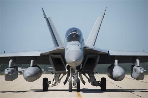 The U S Navy S New F A 18e F Super Hornet Are Ready To Launch The National Interest