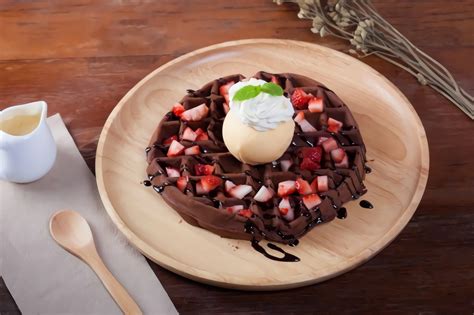 Cara membuat mochi ice cream jepang. Cara Membuat Waffle Coklat Topping Ice Cream - IRDRE SEARCH