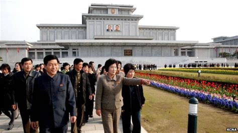 North Korea A Rare Glance At Daily Life Bbc News