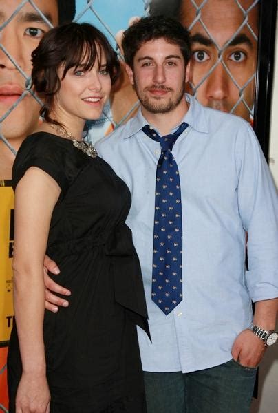 Jason Biggs Weds Fiancee Jenny Mollen