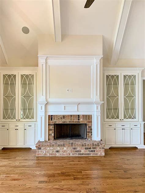 Although brick and stone are the most common types, stucco wall cladding plays a significant role in the tudor style as well. Plan 24393TW: New American House Plan with Split Beds ...