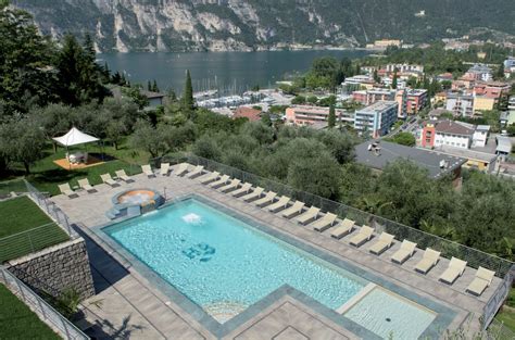 Panorama Sul Lago Di Gard Panoramic Hotel Benacus Riva Del Garda