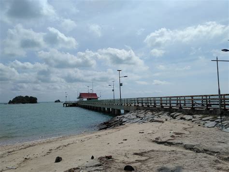 Pulau besar dikenali sebagai pulau keramat, pulau fantasi merupakan pulau yang yang terletak di negeri melaka, malaysia. Pulau Besar Tempat Menarik di Melaka - Tempat Menarik