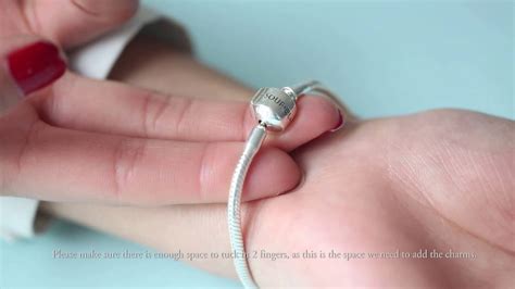 At watchard.com you can easily adjust a bracelet watch to your wrist. How to measure your wrist size for a perfectly fitting ...