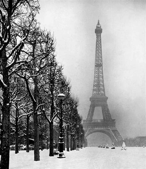 History The Eiffel Tower On A Snowy Day In 1928 Eiffel Tower Art