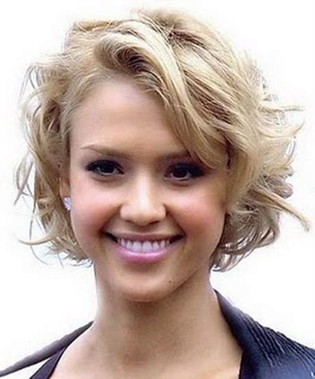 Short Curly Hairstyles For Oval Faces