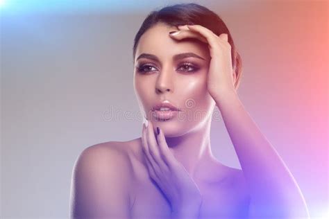 Beautiful Model Woman In Beauty Salon Makeup Young Modern Girl I Stock Image Image Of Fresh