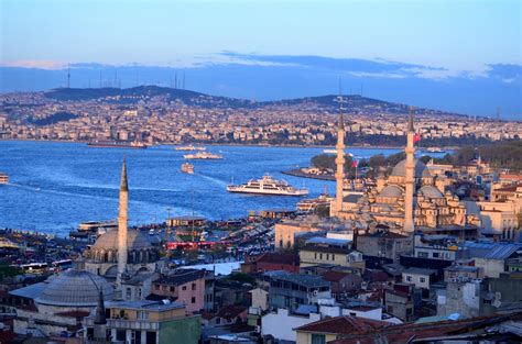 Die brücke dient als plattform für alle deutschsprachigen, die aus beruflichen oder privaten gründen eine. Die fünf schönsten Aussichtspunkte in Instanbul