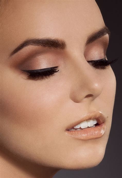 Nude Makeup Get The Most Out Of Your Nude Eyeshadow Palette Lifestuffs Com