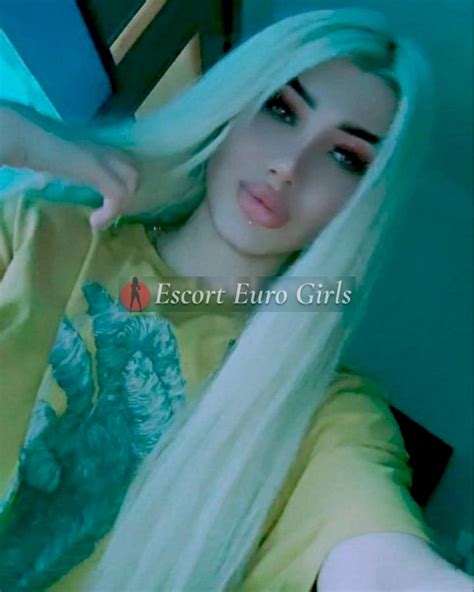 Adriana Escort Doha Qatar Ethnicity Arabian