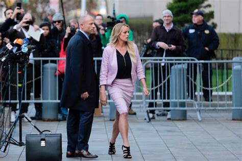 Stormy Daniels Vs Donald Trump Judge Likely To Toss Defamation Claim