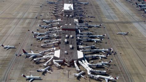 Aeroporto De Atlanta é O Mais Movimentado Pelo 4º Ano Seguido