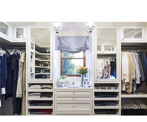 If you don't have the space for this detail then. 30 Interesting Walk In Closet With Window 24 - Furniture ...