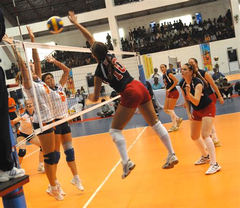 The Amazing Athleticism Of Volleyball Player Kirsten