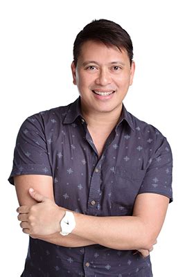 He started his career with fashion editorials and later extended his interest to advertising and beauty photography. Raymund Isaac Photo Clinic- Philippine Center for Creative Imaging
