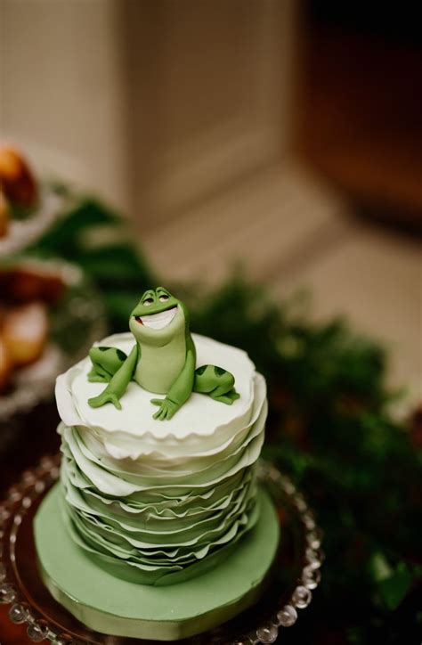 disney princess and the frog cake frog cakes fondant wedding cakes cake