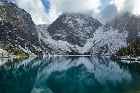 Hiking To Colchuck Lake Alpine Lakes Wilderness Bound