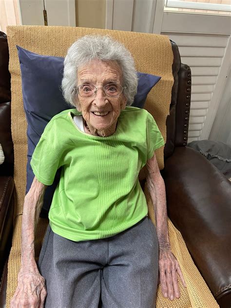 105 Year Old Springfield Woman Lives Through Two Global Pandemics Wics