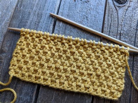 It will also make the fabric a bit more rigid, so it might not be the best idea for a scarf, though. Double Moss Stitch - Savlabot