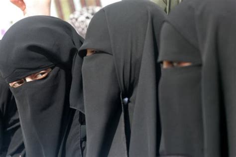 verschleierungen wie sich muslimische frauen verhüllen bilder and fotos die welt
