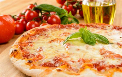 Recette De La Pizza Margherita Recette Italienne Recette Pizza