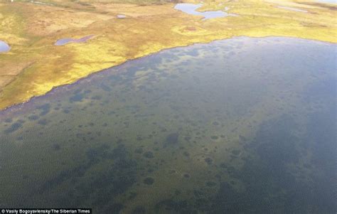 Incredible Pictures Show 200 Arctic Methane Lakes Daily Mail Online