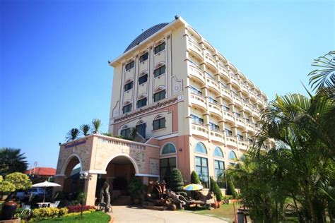 Phitsanulok Orchid Hotel, including reviews - Booking.com