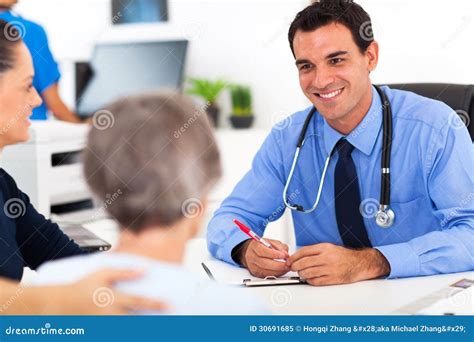 Doctor Consulting Senior Stock Image Image Of Consulting 30691685