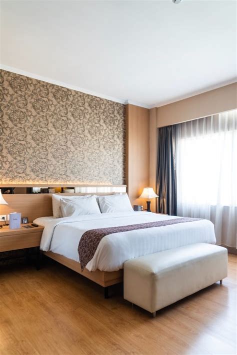 A significant portion of kitchen remodeling costs may be recovered by the value the project brings to your home. 5 Tips for Remodeling Your Master Bedroom ...