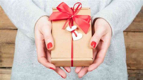 Cómo envolver regalos de forma fácil para un resultado perfecto