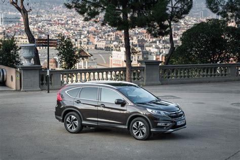 See How Honda Have Updated The 2015 Cr V
