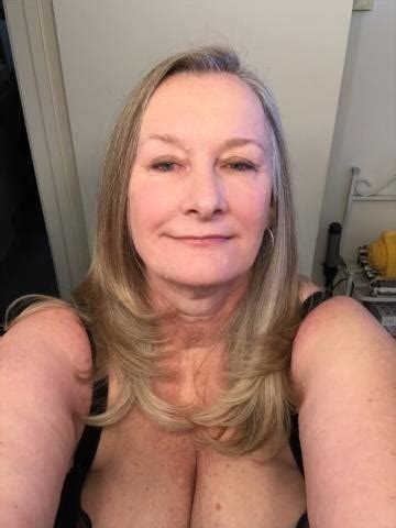 Very Sexy Mature Milf Huge Tits Pics XHamster