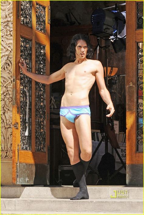 Russell Brand As Underwear Model Hot Or Not Photo 2469557