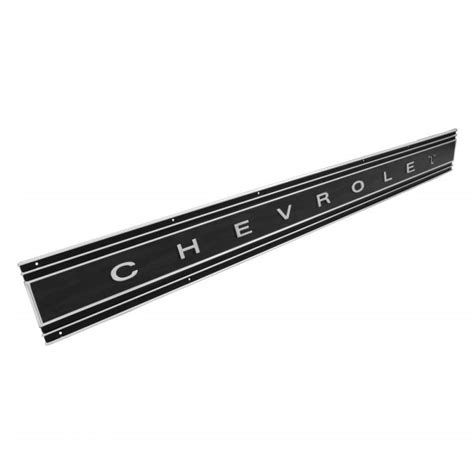 Trim Parts® 9655 Chevrolet Style Woodgrain Tailgate Panel