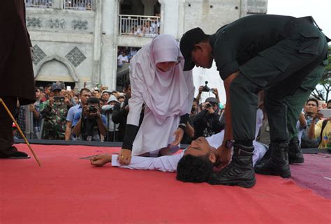 Man Caned Until He Collapses As Sharia Law Cops Whip Him For Sex Before