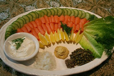 Cooking is complete when the salmon registers 140°f at its thickest point. Julia's Cookbook: Smoked Salmon Platter