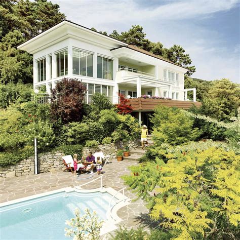 Präzision und genaue planung sind wichtige eckpfeiler der fertighausproduktion. Casa ecologica - VILLA TOSCANAS - Vario Haus - a risparmio ...