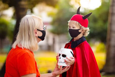 The Cdc Director Says It Will Be Safe For Children To Trick Or Treat