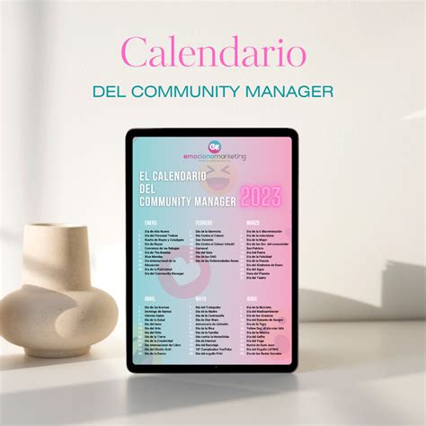 Calendario del Community Manager 2023 Júlia Parés Pintat Hotmart