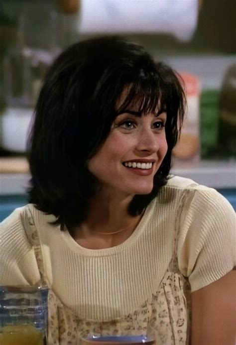 The cast of friends is making a comeback to your tv screen. Monica Geller in 2020 | Monica geller, Friends cast ...