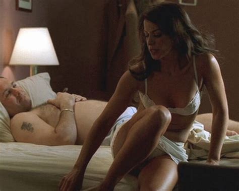 Annabella Sciorra Nude Sopranos Repicsx Com