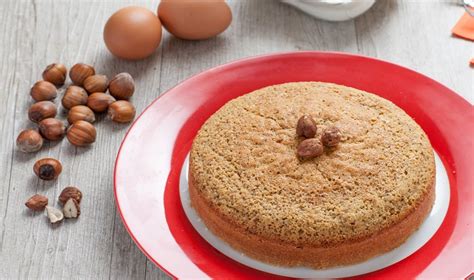 GÂTEAU AUX NOISETTES FACILE