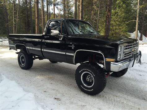1987 Chevy 4x4 Jacked Up