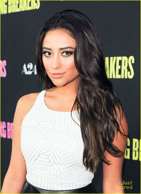 Happy Birthday Shay Mitchell See 29 Of Her Best Beauty Looks Ever