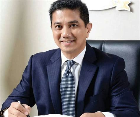 Hartanah bermaksud rumah, tanah, dan kedai. Pelaburan China di Malaysia Perlu Dialu-alukan - Azmin ...